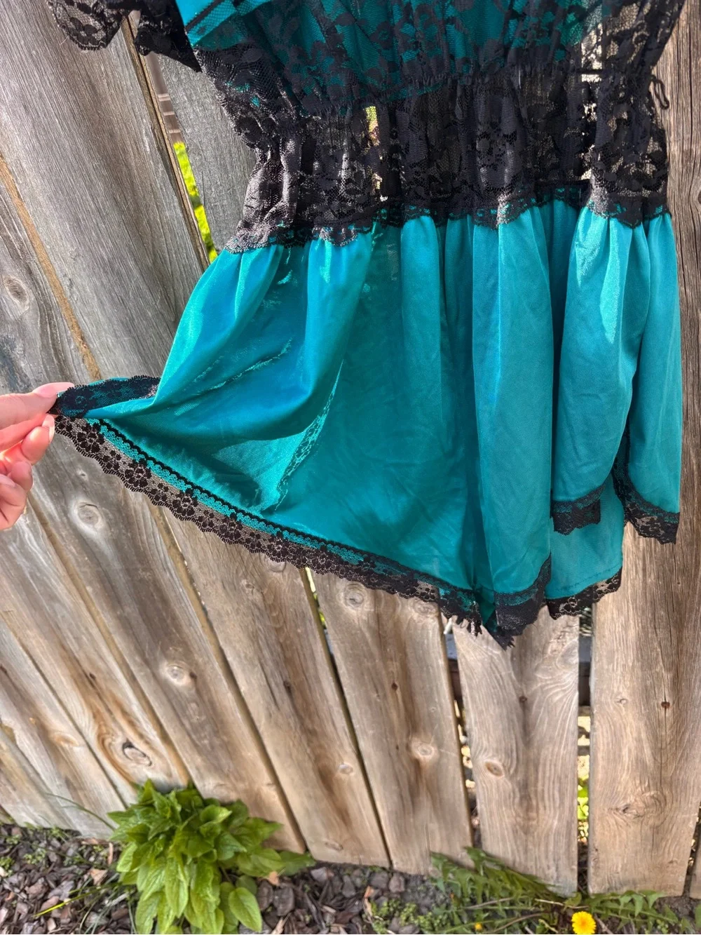 Vintage Women’s Lady Cameo Teal Satin & Black Lace Playsuit - Picture 5 of 6